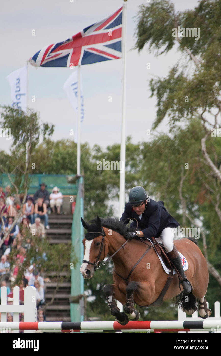 HICKSTEAD ENGLAND. 30.07.2010. The Longines Royal International Horse Show, an die alle England Parcours, Hickstead statt. Stockfoto