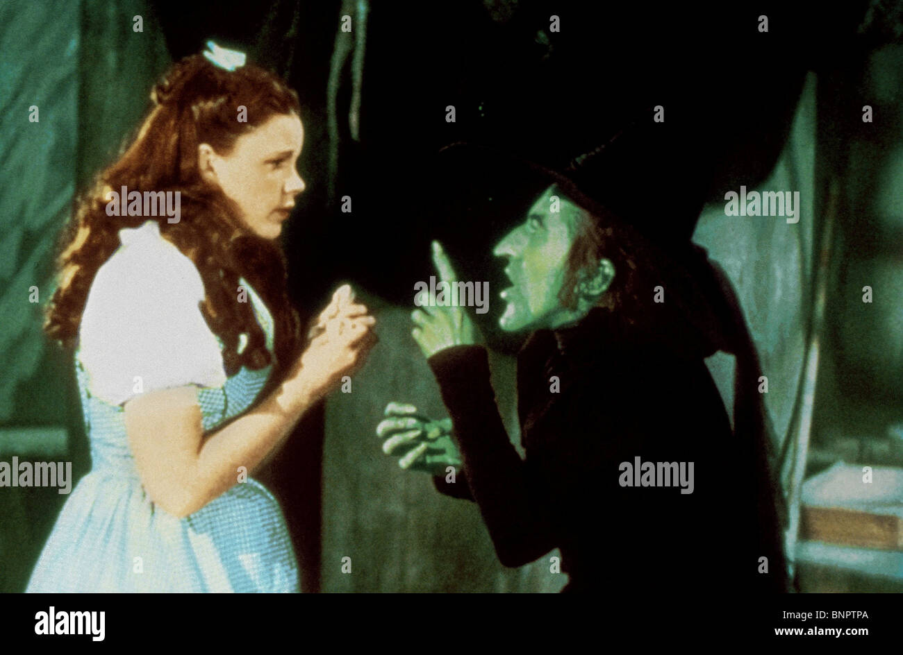 JUDY GARLAND, MARGARET HAMILTON, der Zauberer von Oz, 1939 Stockfoto