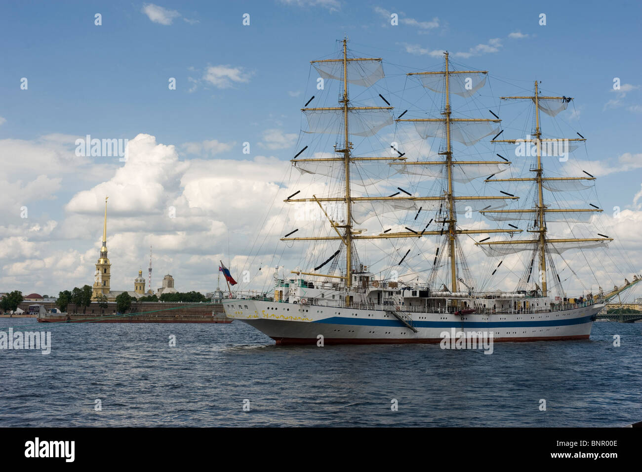 Das russische Dreimaster Schiff Mir, Sankt Petersburg, Russland Stockfoto