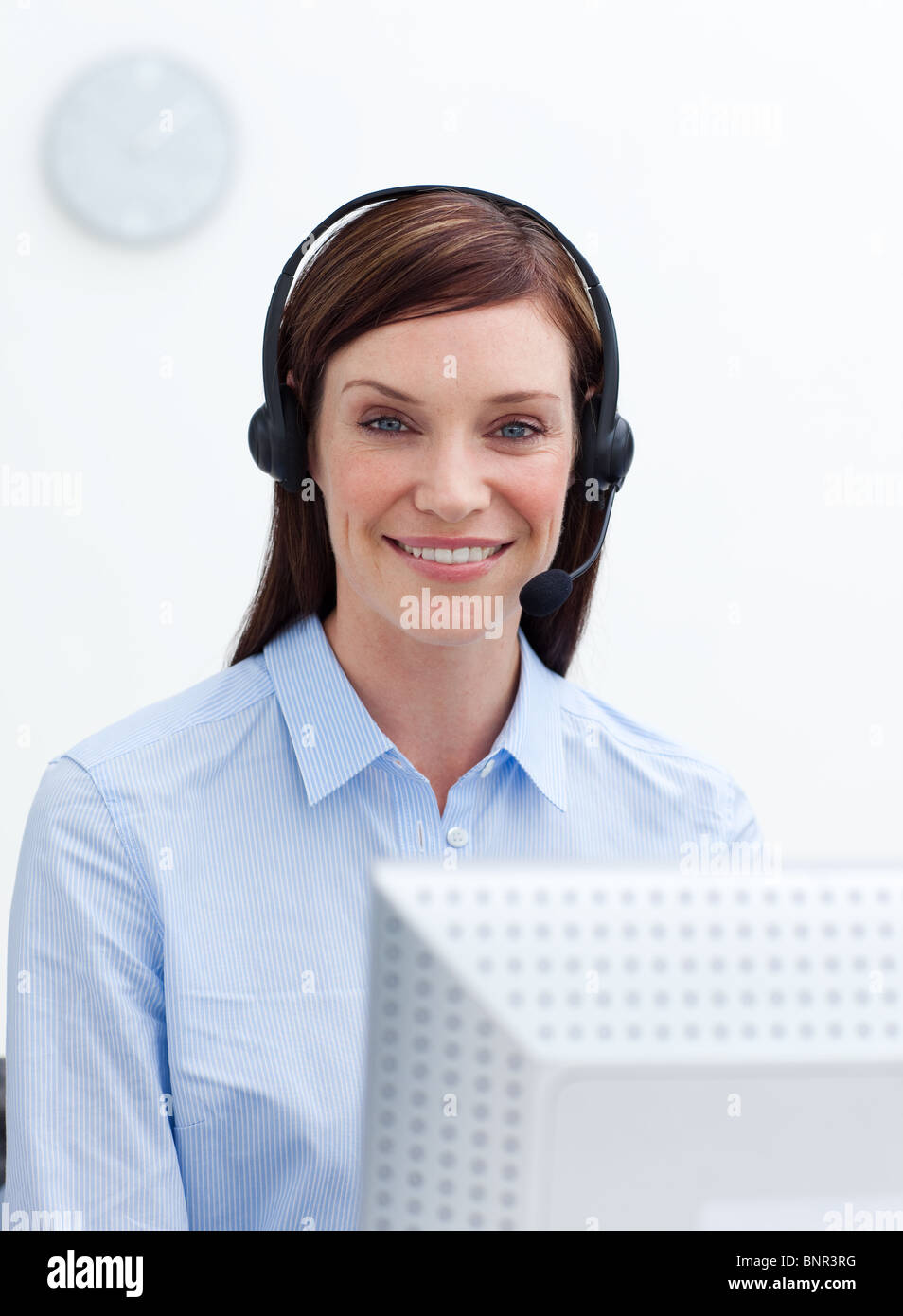 Kundendienstmitarbeiter, die Arbeit in einem Call-center Stockfoto