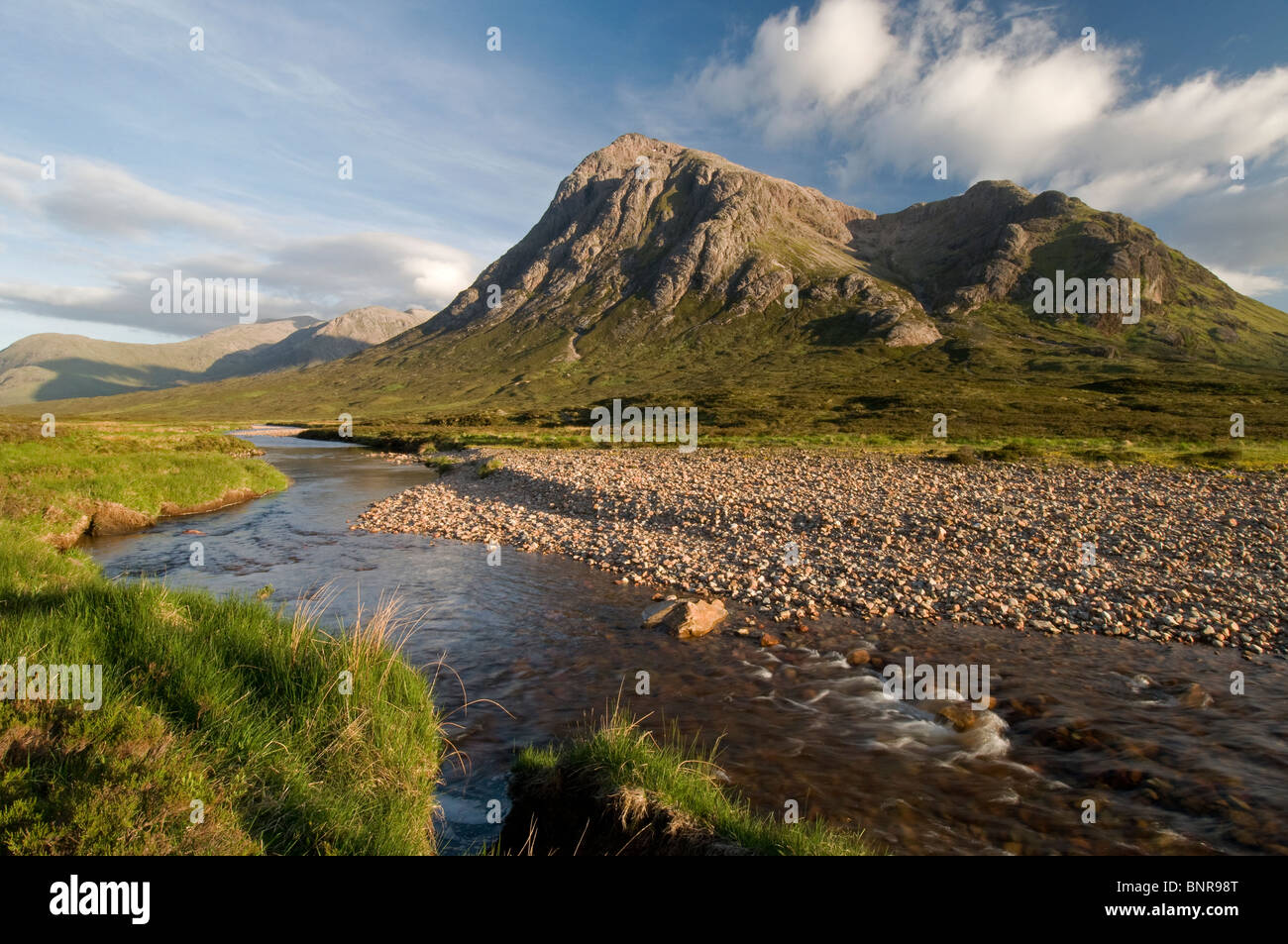 Buchaillie Etive mor und der Fluss Coe, Glen Coe, Inverness-Shire, Highland Region, Schottland.  SCO 6201 Stockfoto