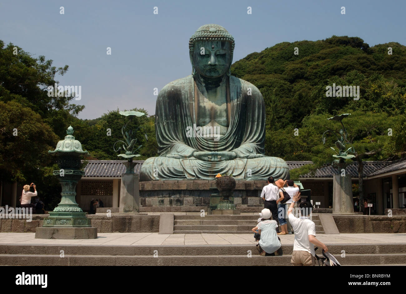 Die Bronze ist Kamakura großen Buddha, auch bekannt als Daibutsu, gedacht, um in Kamakura, Japan 1252 A.D. gegossen worden sind. Stockfoto