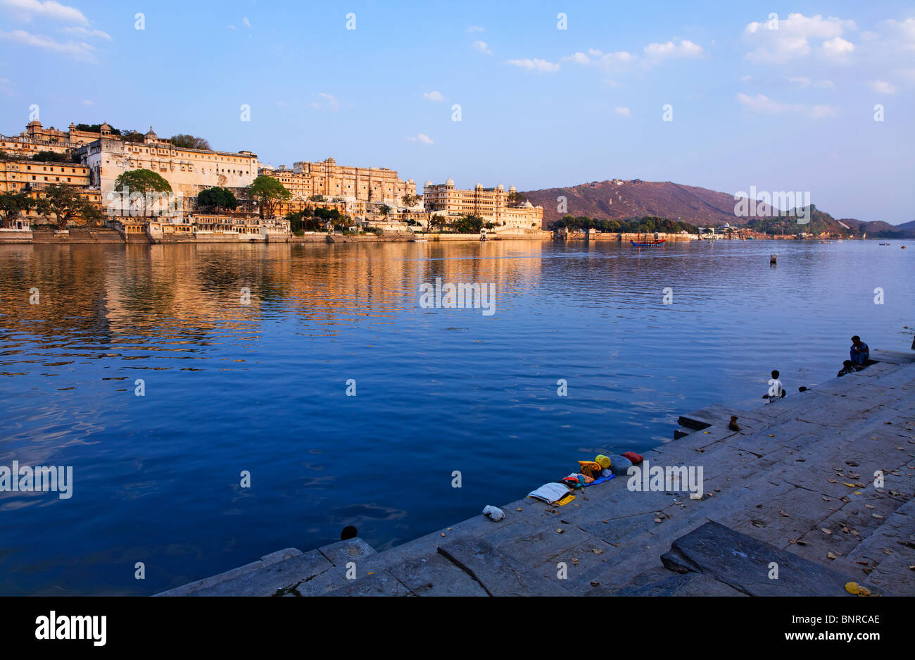 Indien - Rajasthan - Udaipur - Stadtschloss und Pichola-See Stockfoto