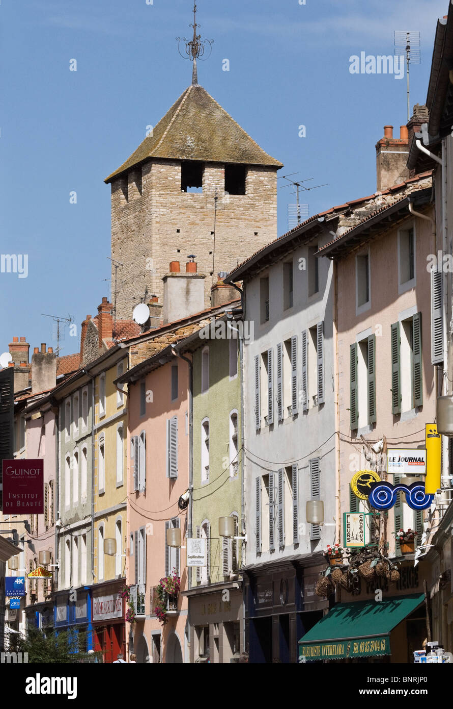 Pastell farbigen Fassaden in der Stadt von Cluny, Saône-et-Loire Burgund Bourgogne-Frankreich Stockfoto