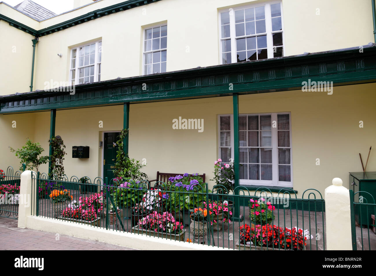 16. C Stadthaus ursprünglich ein Wirtshaus um 1756 Oberassistenz des Richters Unterkunft in 1835 St James Square Monmouth Wales UK Stockfoto