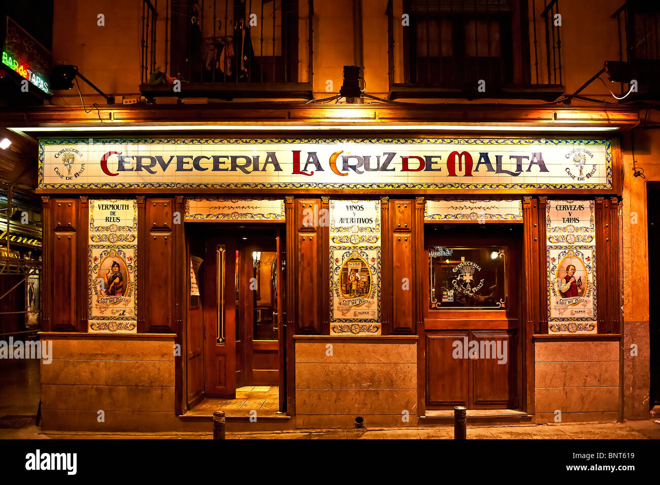 Cerveceria La Cruz de Malta, Madrid, Spanien Stockfoto