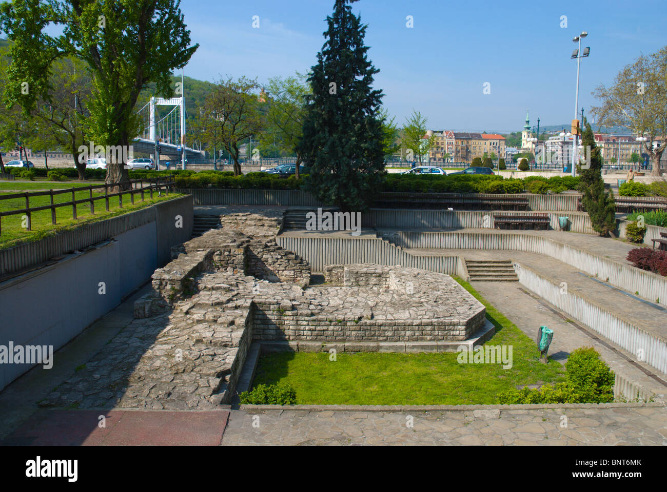 Ruinen der mittelalterlichen Keller von Martius 15 ter Belvaros Bezirk Budapest Ungarn-Mitteleuropa Stockfoto
