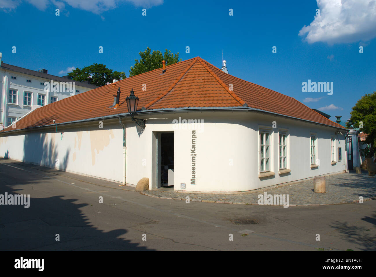 Museum Kampa Shop außen Kampa Insel Mala Strana Prag Tschechische Republik Europa Stockfoto