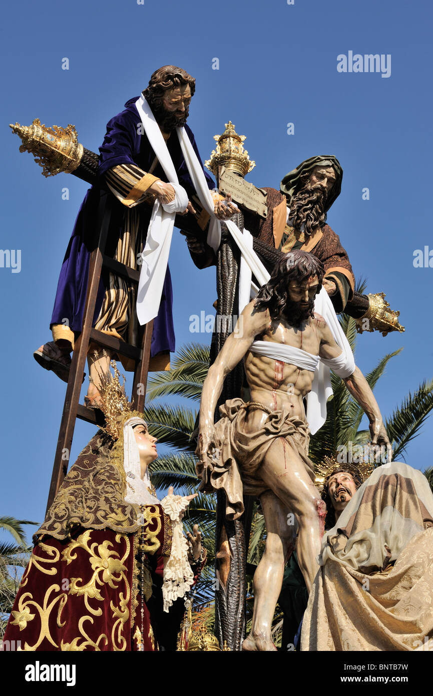Semana Santa Malaga Karwoche Ostern Viernes Santo Karfreitag Spanien Andalusien Prozession in Malaga, die Descendimiento Stockfoto