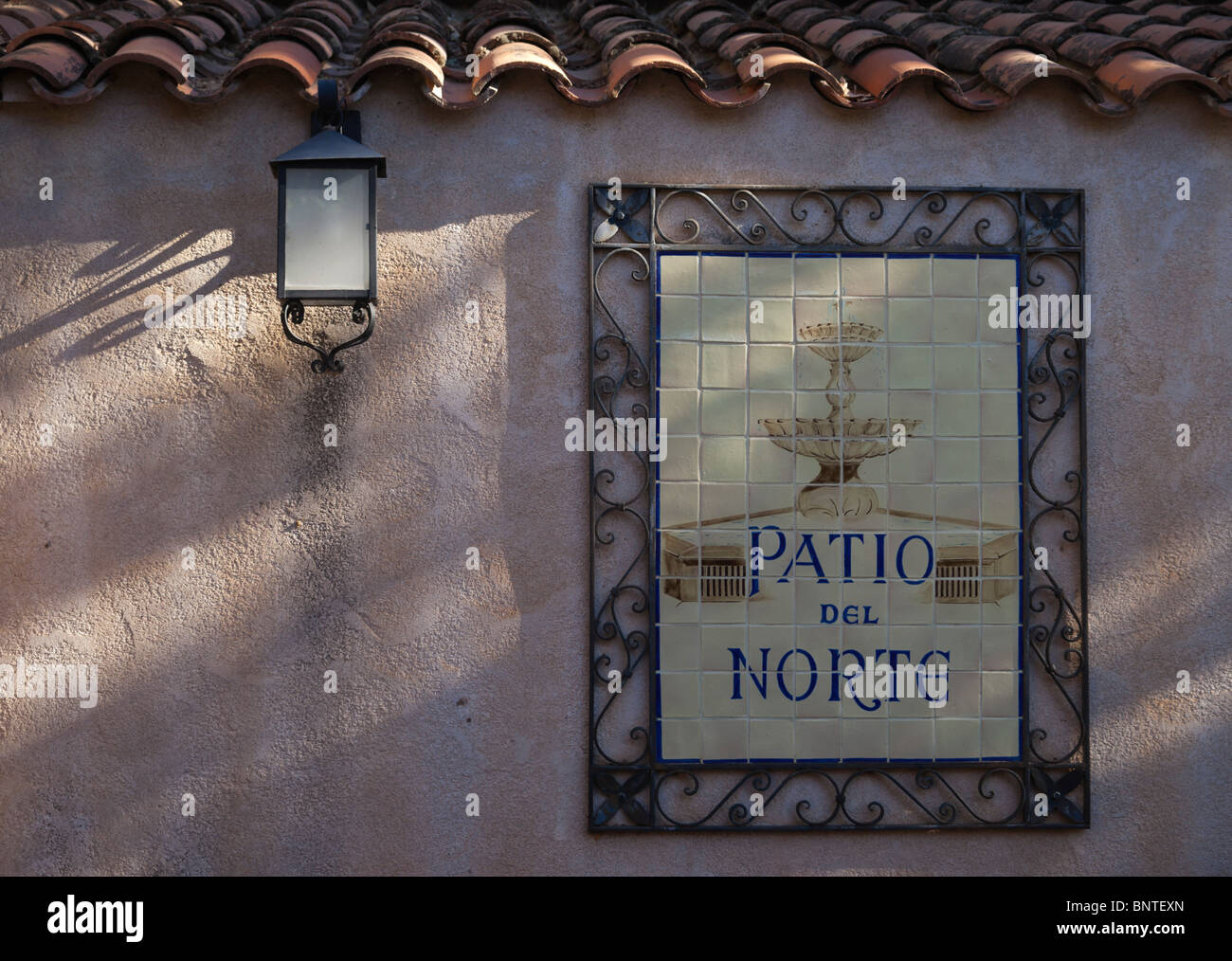 Sedona, Arizona, USA - Tlaquepaque mexikanischen Themen Einzelhandel Hof Dorf Stockfoto