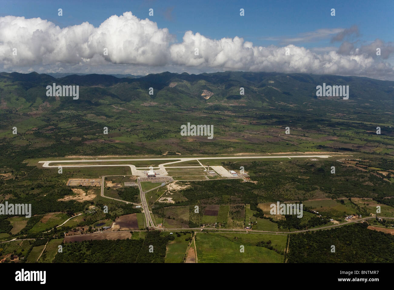 Luftaufnahme über Tuxtla Gutierrez Flughafen Chiapas-Mexiko Stockfoto