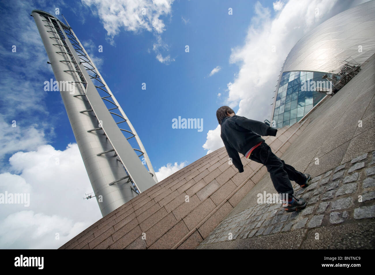 Glasgow Tower das Glasgow Science Centre. Die gesamte Struktur ist in der Lage ist, 360 Grad drehen, Architekt Richard Horden Stockfoto