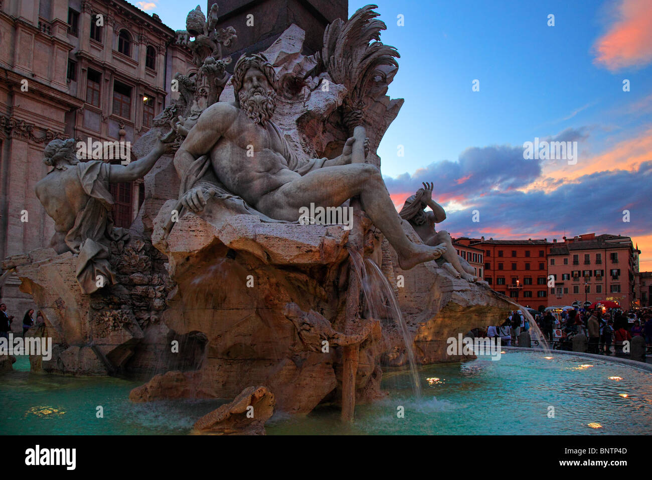 Der Brunnen der vier Flüsse auf der Piazza Navona in Rom Stockfoto