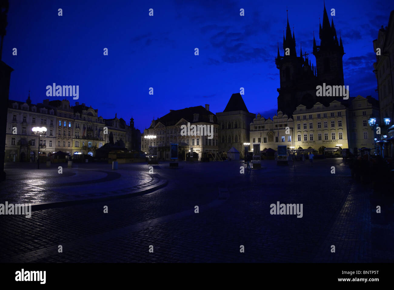 Alte Prager zentrale Platz in der Nacht Stockfoto