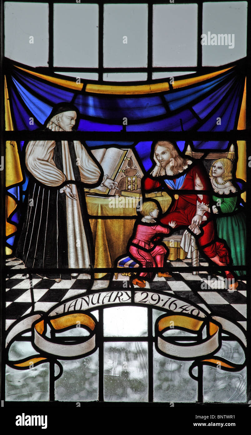 Ein Buntglasfenster von Hugh Ray Easton (1906-1965) zeigt König Karl I. von England mit seiner Frau und Familie Und Bischof Juxon Stockfoto