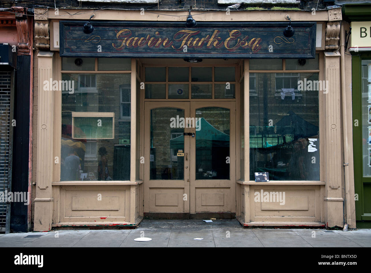 Gavin Turk, Künstler, Shop in Whitecross street in London Stockfoto