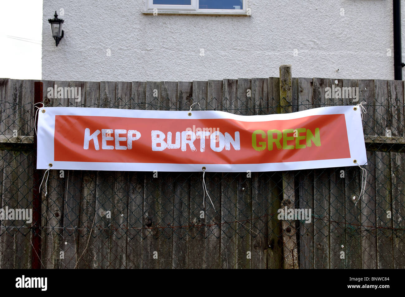 Halten Sie Burton grün Banner, Burton grün, West Midlands, England, UK Stockfoto