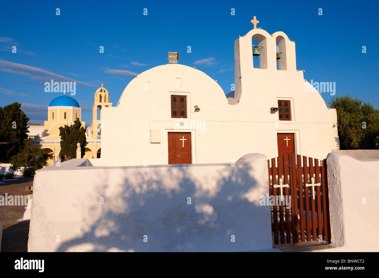 Oia (Ia) Santorini - byzantinischen Orthodax Kirchen, - griechischen Kykladen Inseln - Fotos und Bilder Stockfoto