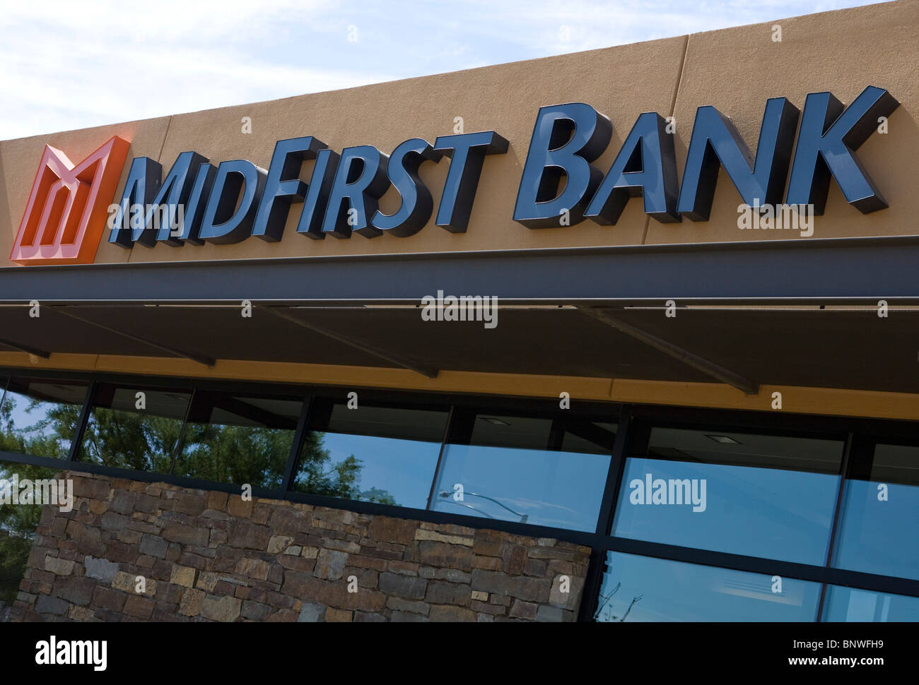 Ein Zweig der MidFirst Bank. Stockfoto