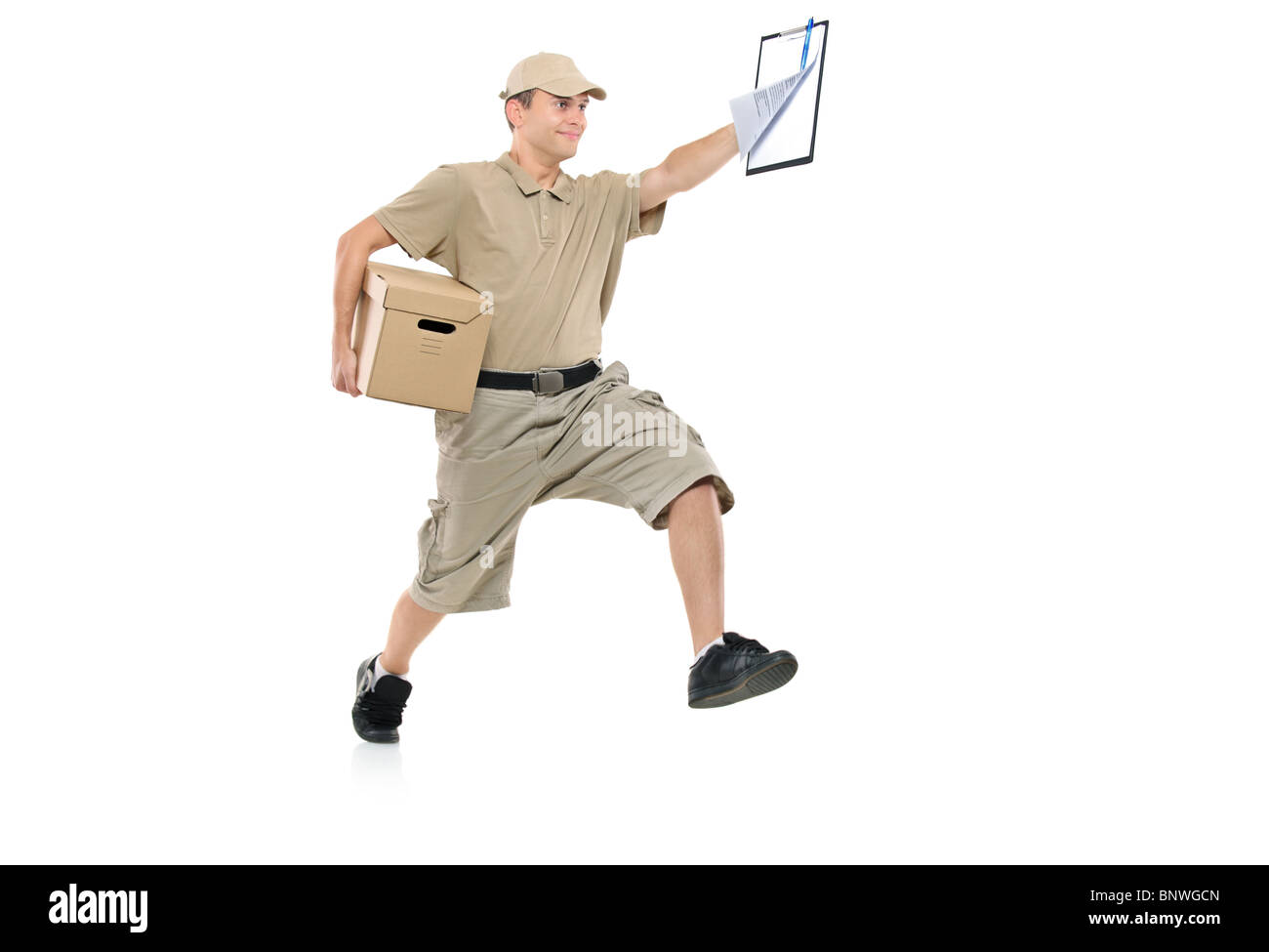 Briefträger eilig liefern Paket Stockfoto