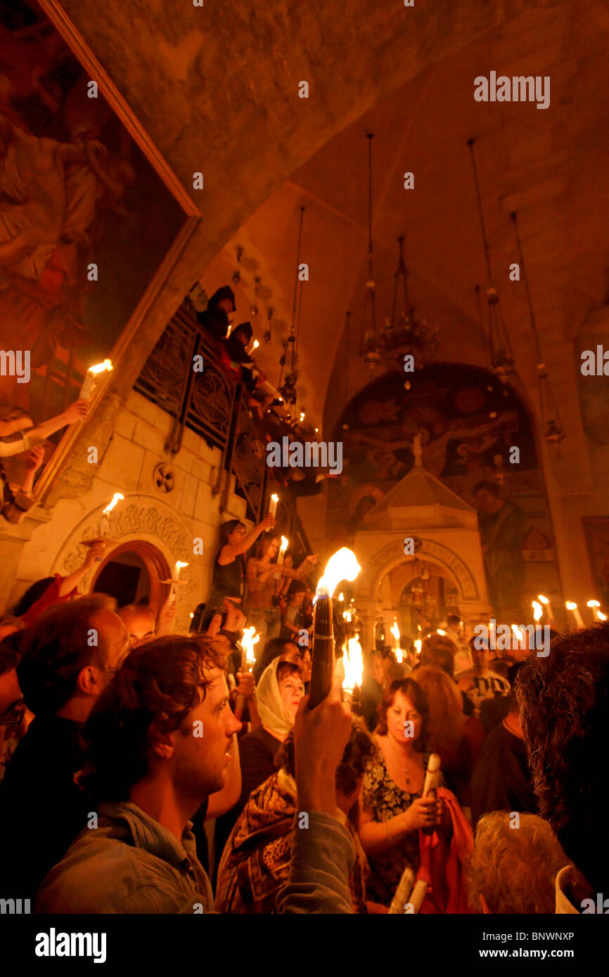 Israel, die Altstadt von Jerusalem, die Zeremonie des Heiligen Lichts in der Kirche des Heiligen Grabes am Karsamstag, Ostern Stockfoto