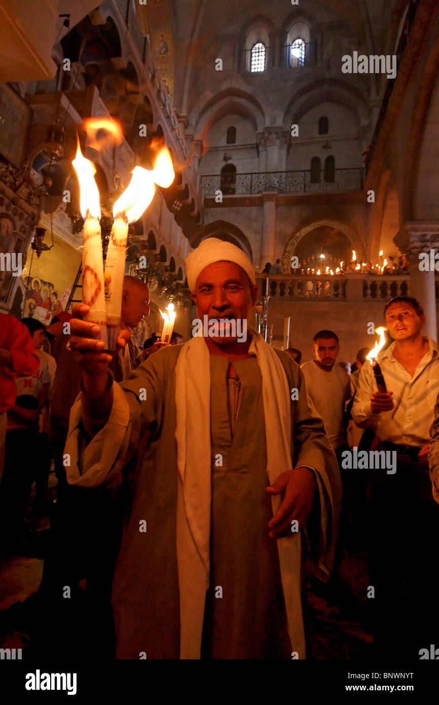 Israel, die Altstadt von Jerusalem, die Zeremonie des Heiligen Lichts in der Kirche des Heiligen Grabes am Karsamstag, Ostern Stockfoto