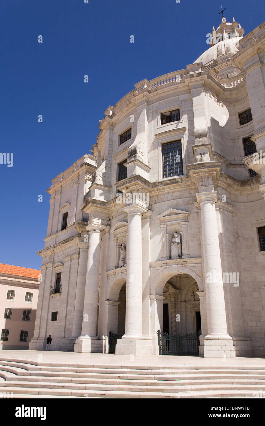 Das äußere des portugiesischen nationalen Pantheon im Gebäude begann als Kirche von Santa Engracia in Lissabon, Portugal. Stockfoto