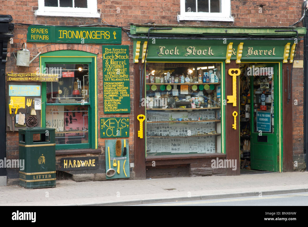 Hardware-Geschäft in Hereford, Herefordshire, England UK Stockfoto