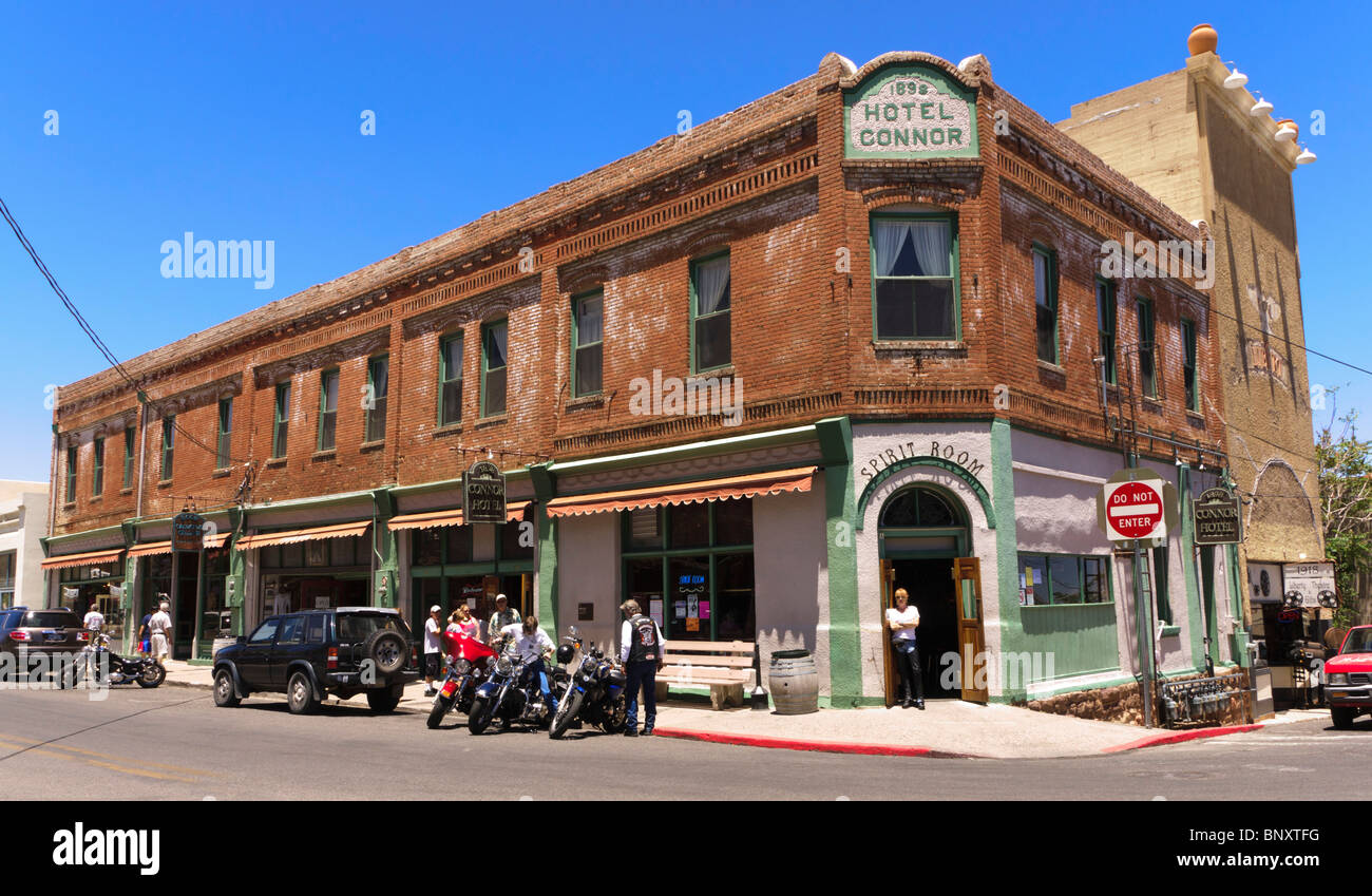 Jerome, Arizona - Kupferbergbau Altstadt in der Nähe von Sedona. Das Victorian Connor Hotel. Stockfoto