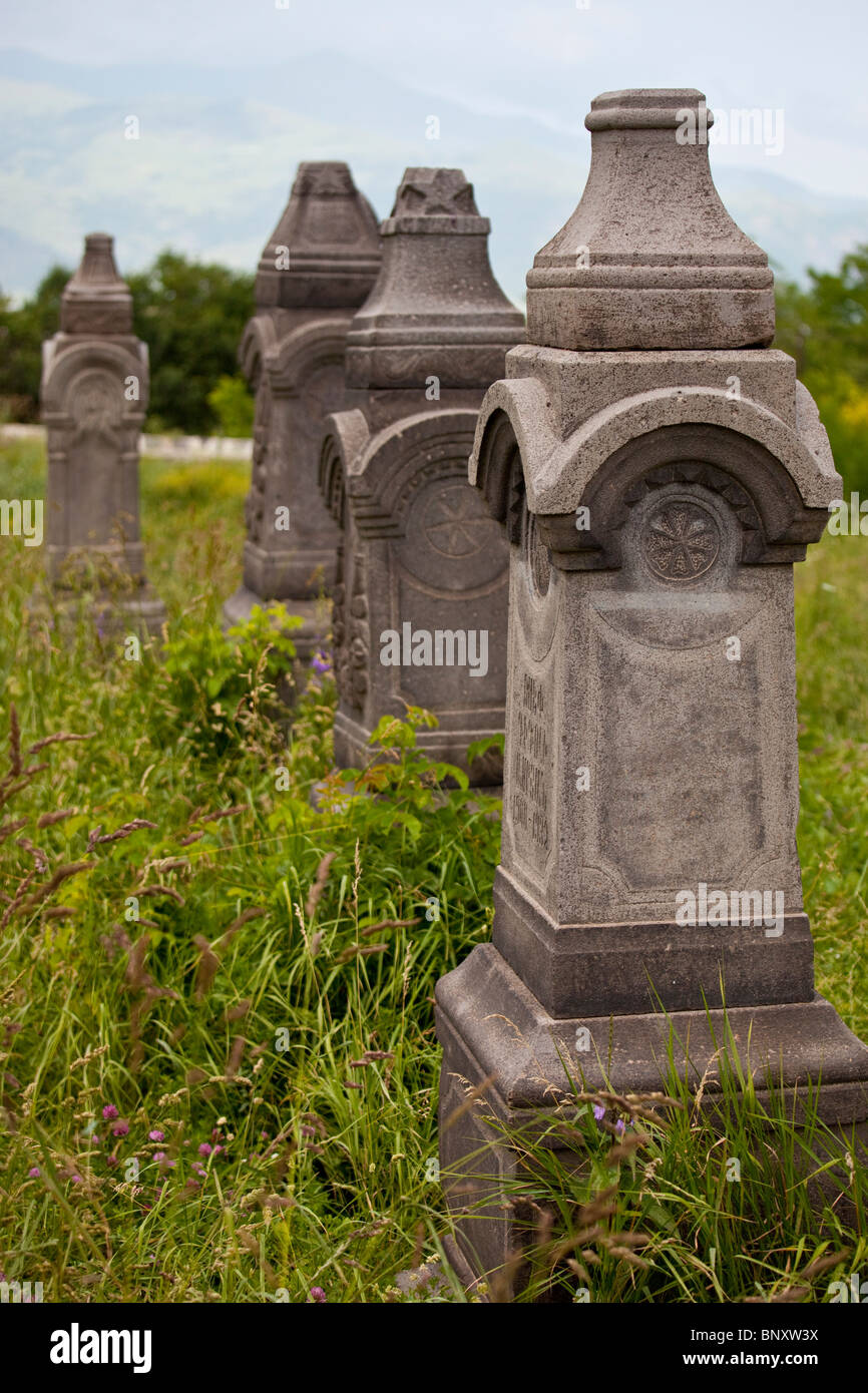 Friedhof in der 7. Jahrhundert Odzun Kirche in Armenien Debed Canyon Stockfoto
