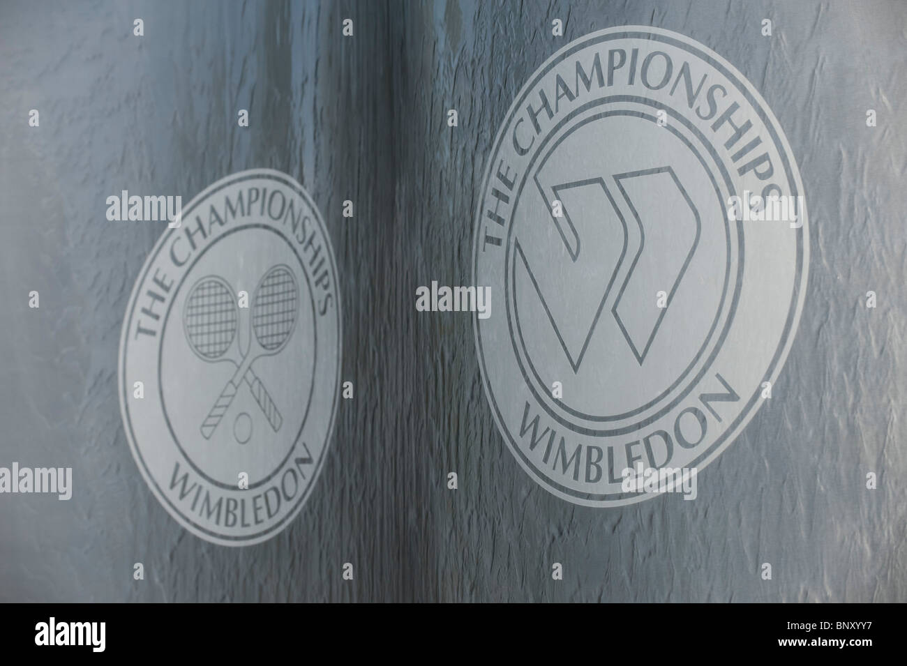 Wimbledon-Wasser-Funktion-Logo während Wimbledon Tennis Championships 2010 Stockfoto