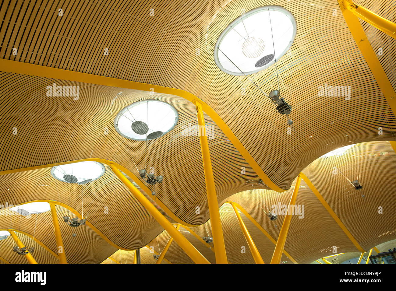 Decke Struktur, zum internationalen Flughafen Barajas, Madrid, Spanien Stockfoto