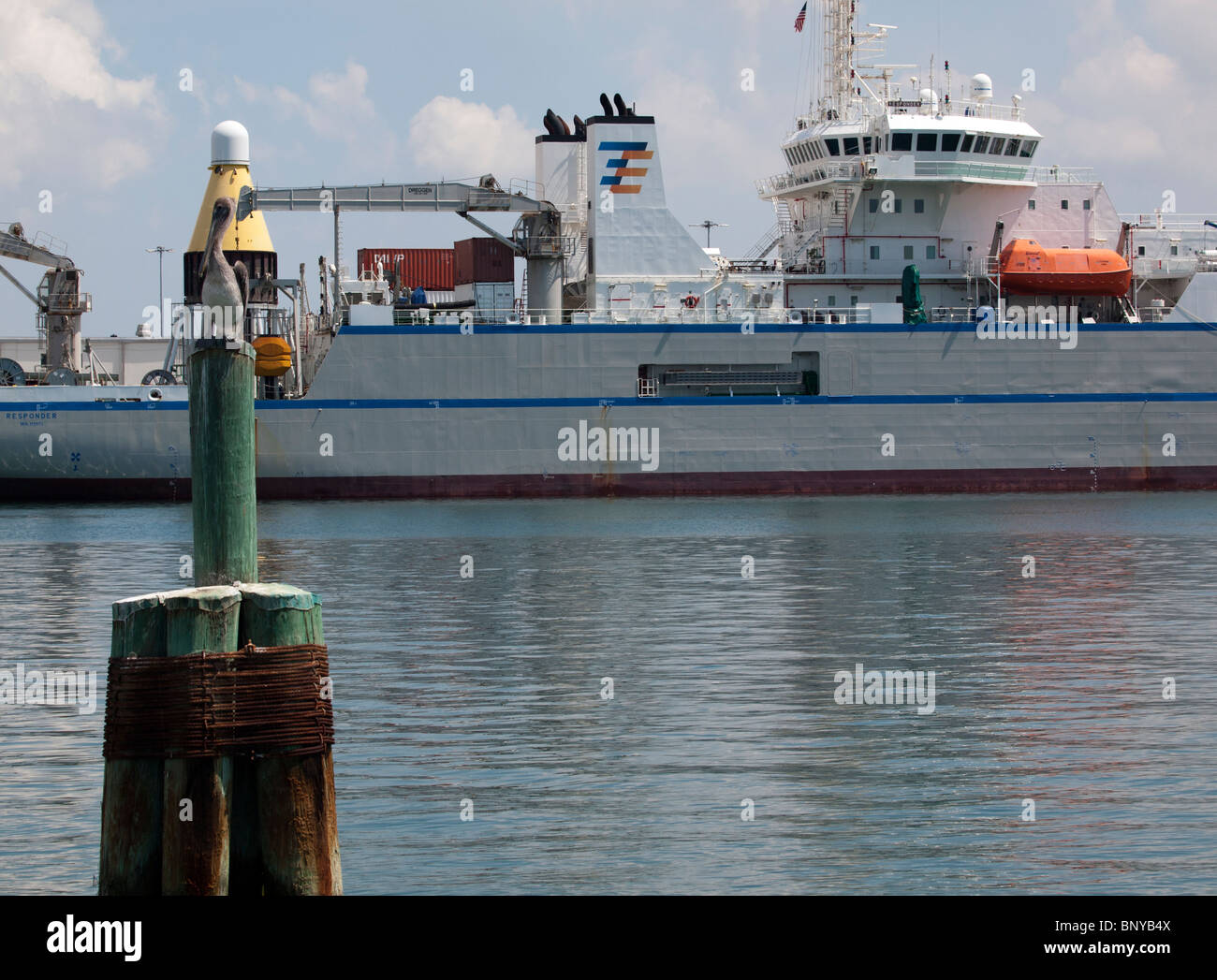 Tyco-Responder - Reliance Klasse transozeanische Kabelverlegung Schiff in Port Canaveral in Florida USA Stockfoto