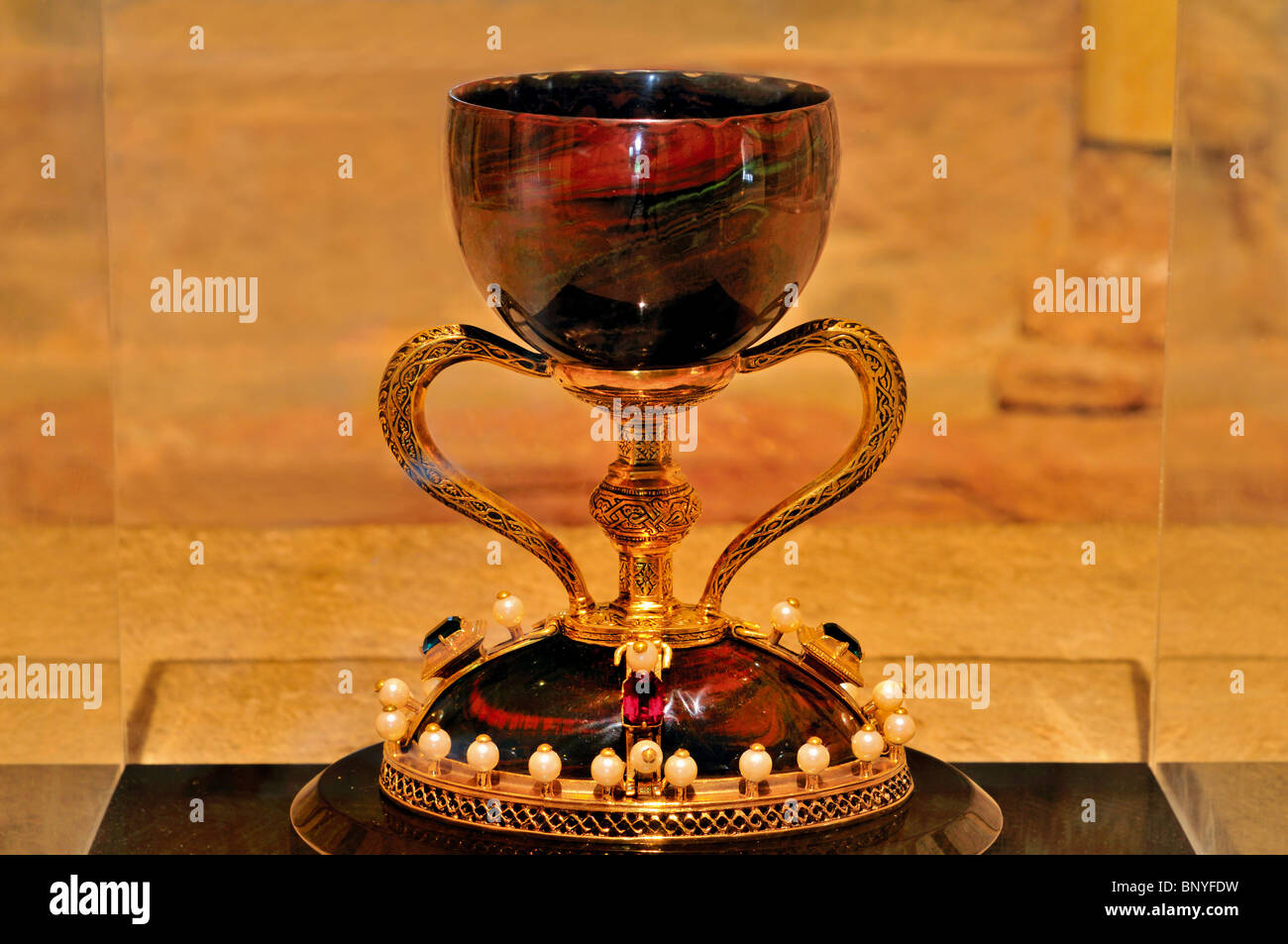 Was Ist Ein Heiliger Gral Holy Grail Stockfotos & Holy Grail Bilder - Alamy