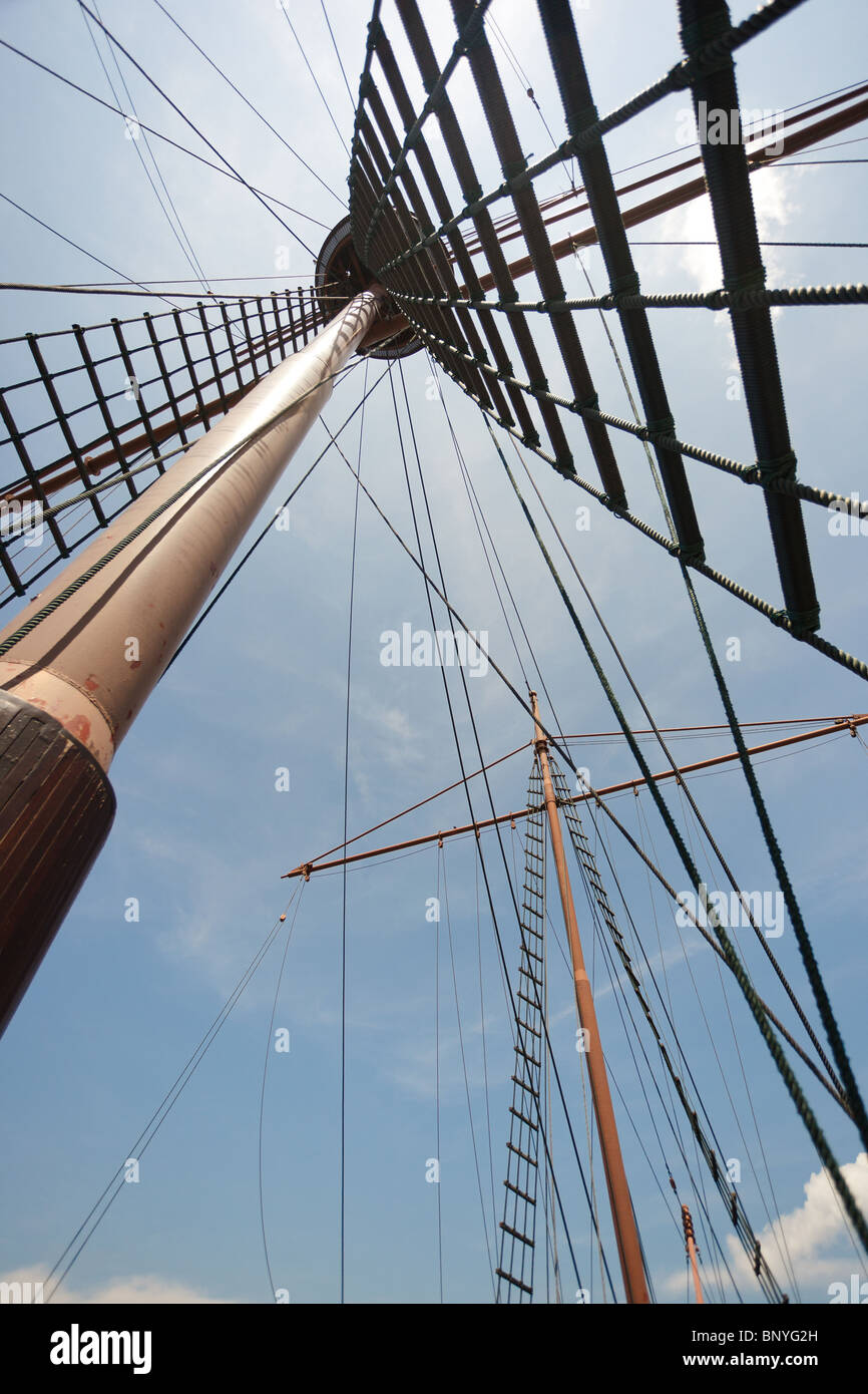dynamische Ansicht der portugiesische Galeone Seilen und Matten Stockfoto
