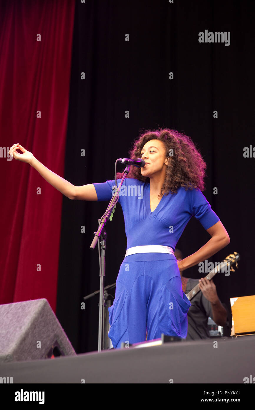 Corinne Bailey Rae beim Latitude Festival, Henham Park, Suffolk, England. Stockfoto