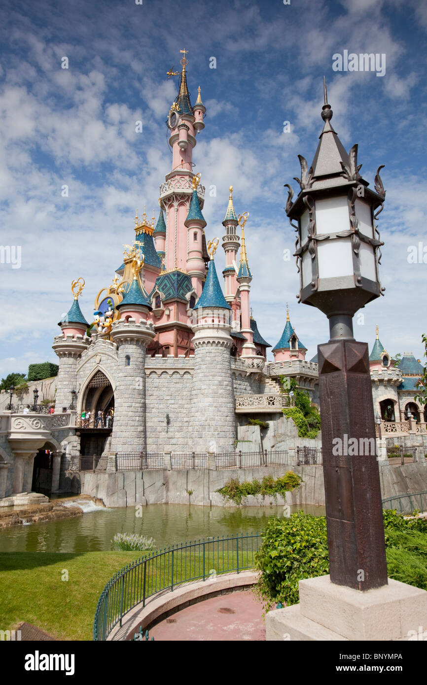 Cinderellas Schloss bei Euro Disney in Paris, Frankreich. Stockfoto