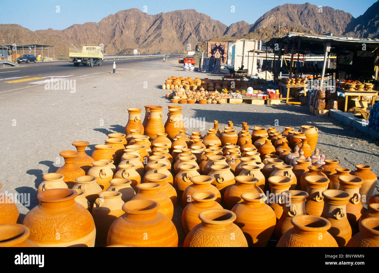 Ras Al Khaimah UAE Freitag Markt Masafi Töpfe Stockfoto