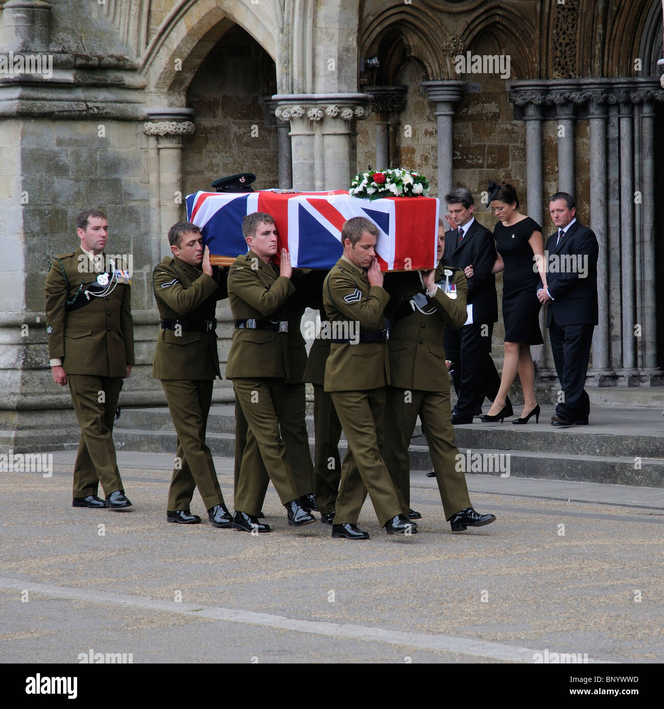 Militärischen Beerdigung Sarg von Major Josh Bowman 1st Battalion The Royal Gurkha Rifles in Afghanistan getötet Stockfoto