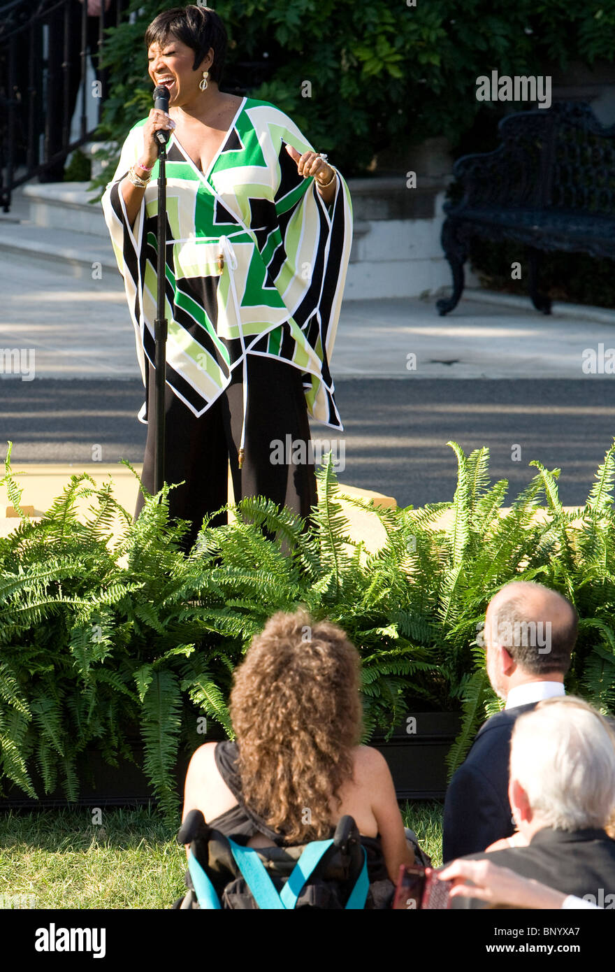 Sängerin Patti LaBelle führt im Weißen Haus. Stockfoto