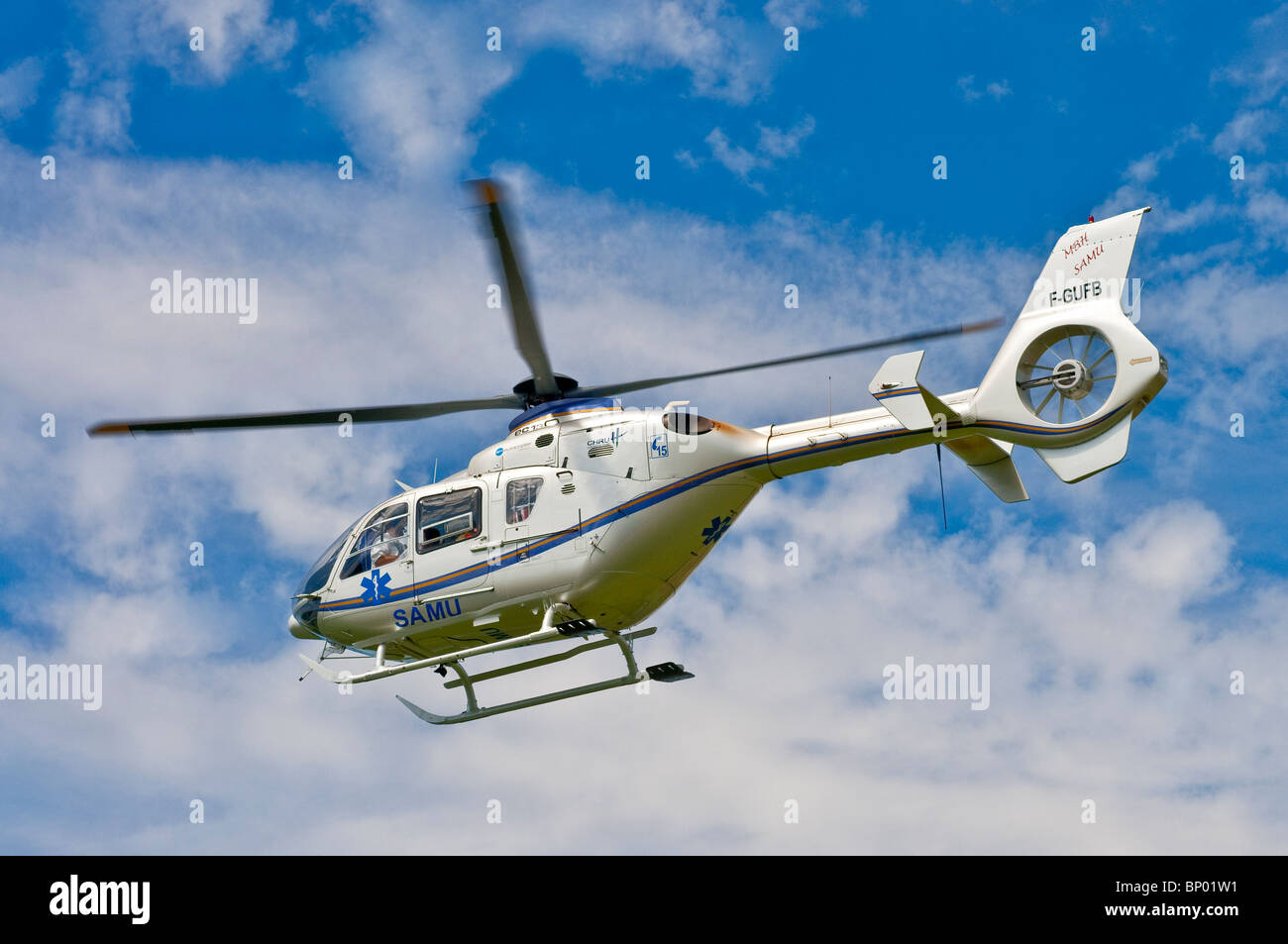 Eurocopter EC135 Luftrettung ausziehen - Indre-et-Loire, Frankreich. Stockfoto