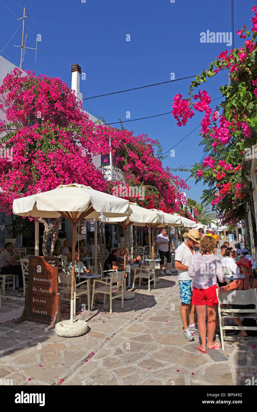 Gasse in den Hauptort der Insel Antiparos, Kykladen, Ägäis, Griechenland Stockfoto