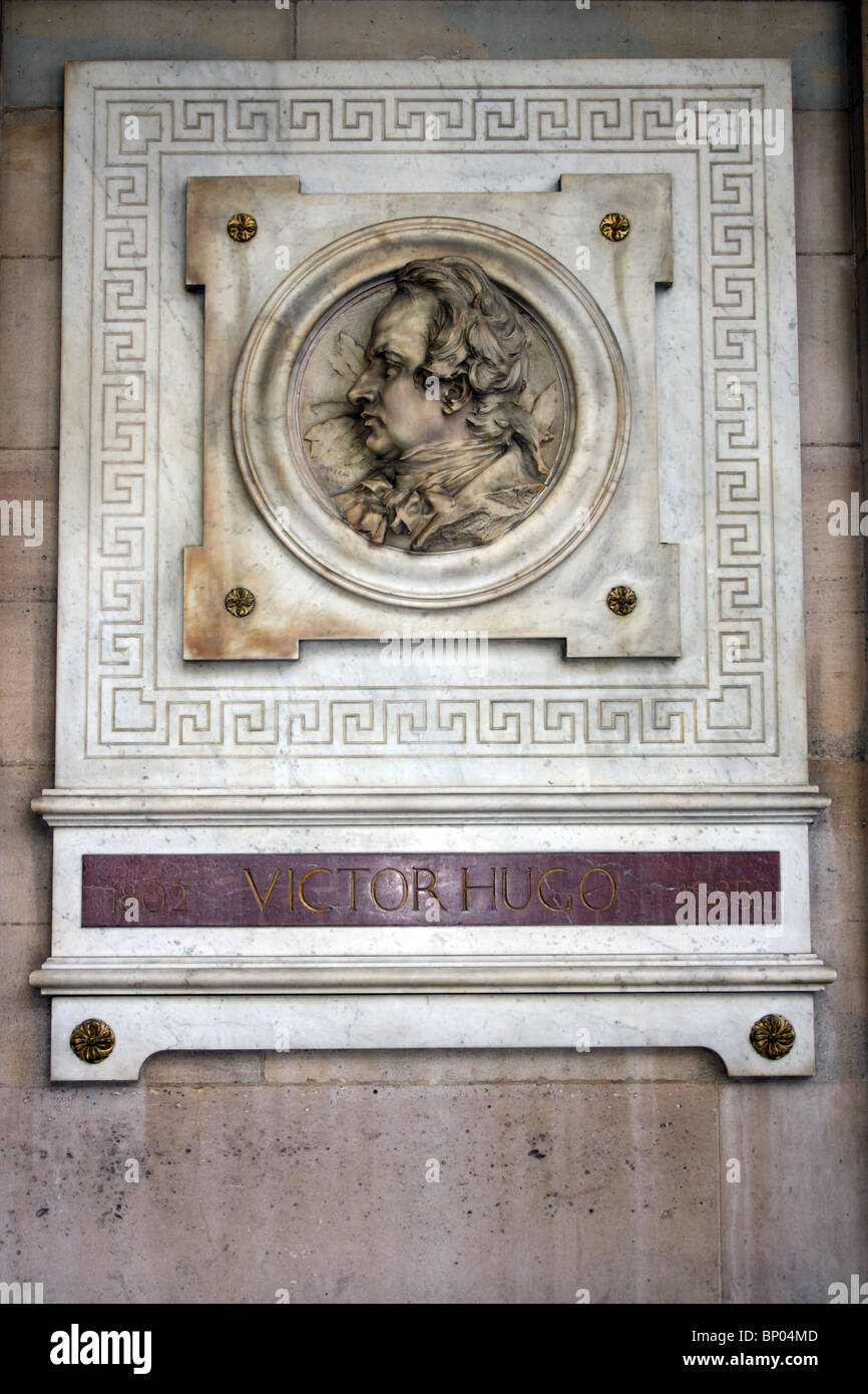 Gedenktafel für Victor Hugo, unter Bogengang der Comédie Française, Paris, Frankreich-Theater Stockfoto