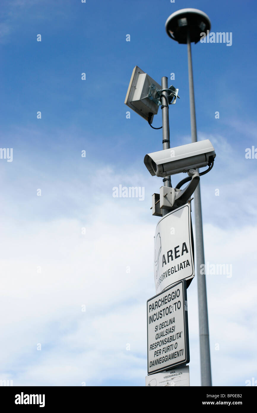 Closed Circuit Television. CCTV in einen Parkplatz. Stockfoto