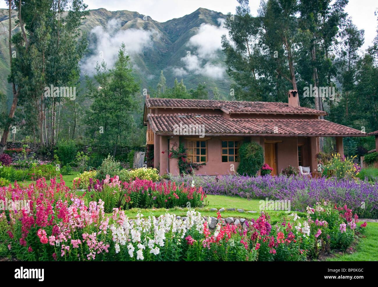 Peru. Eine der Villen am Urubamba Villen, einer kleinen gehobenen touristischen Einrichtung, in der Nähe von Urubamba im Heiligen Tal. Stockfoto