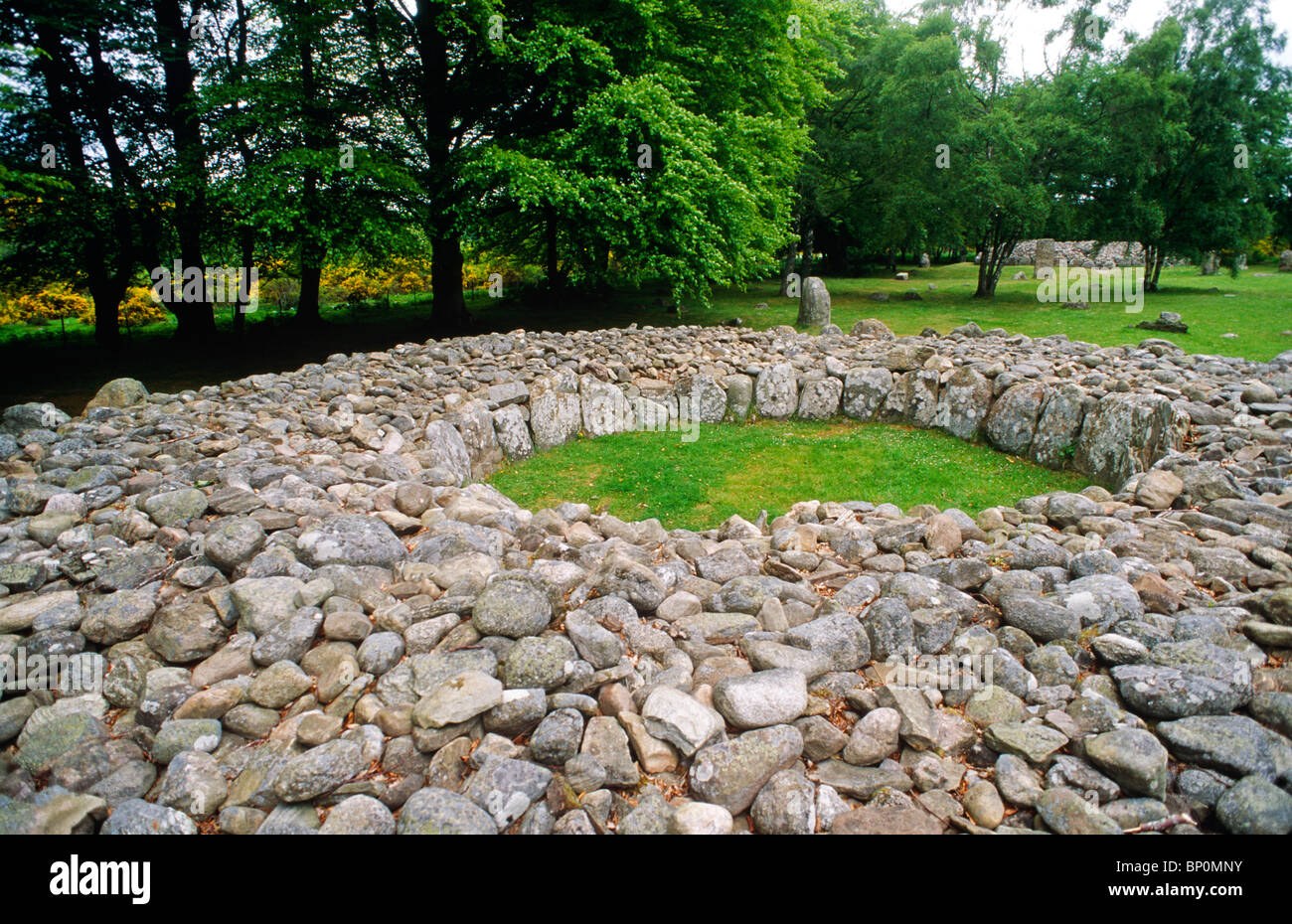 Schloten Cairns, Culloden, Ross & Cromarty, Schottland. Diese Hügel umgeben von Stein Ringe wahrscheinlich Datum ab ca. 1800-1500 v. Chr. Stockfoto