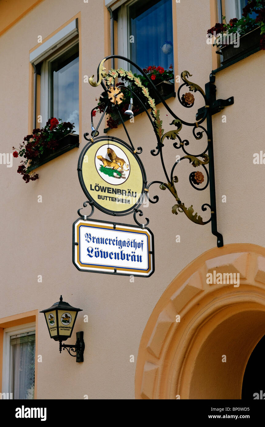 Inn-Schild am Buttenheim, Franken, Bayern, Deutschland. Stockfoto