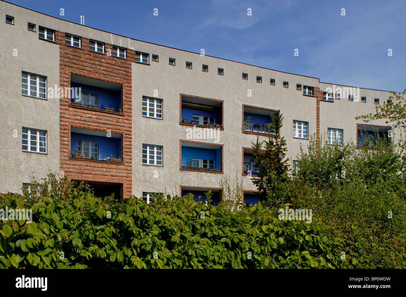 Berlin. Hufeisensiedlung. Hufeisen-Nachlass von Bruno Taut, Fritz-Reuter-Allee, Lowise-Reuter-Ring in Berlin-Neukölln, Britz. Stockfoto