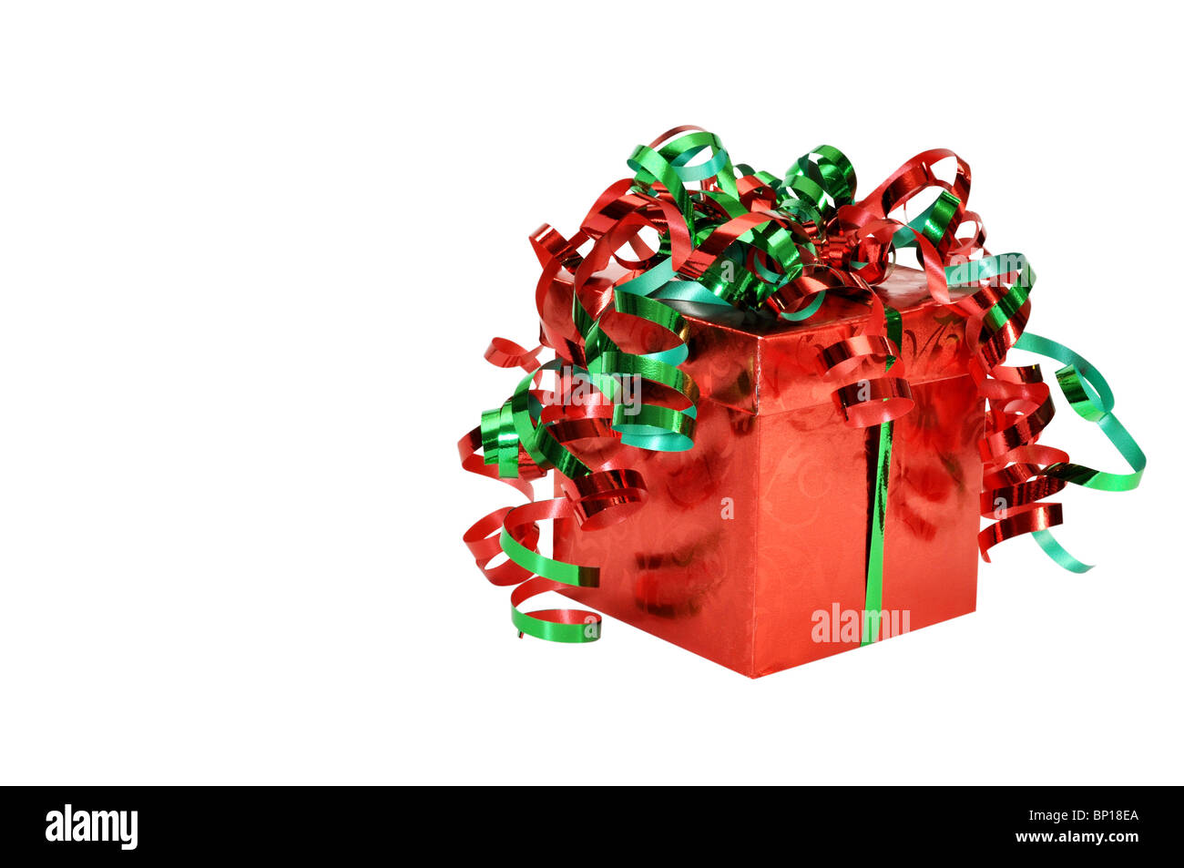 Weihnachtsgeschenk isoliert auf weißem Hintergrund mit Beschneidungspfad. Stockfoto