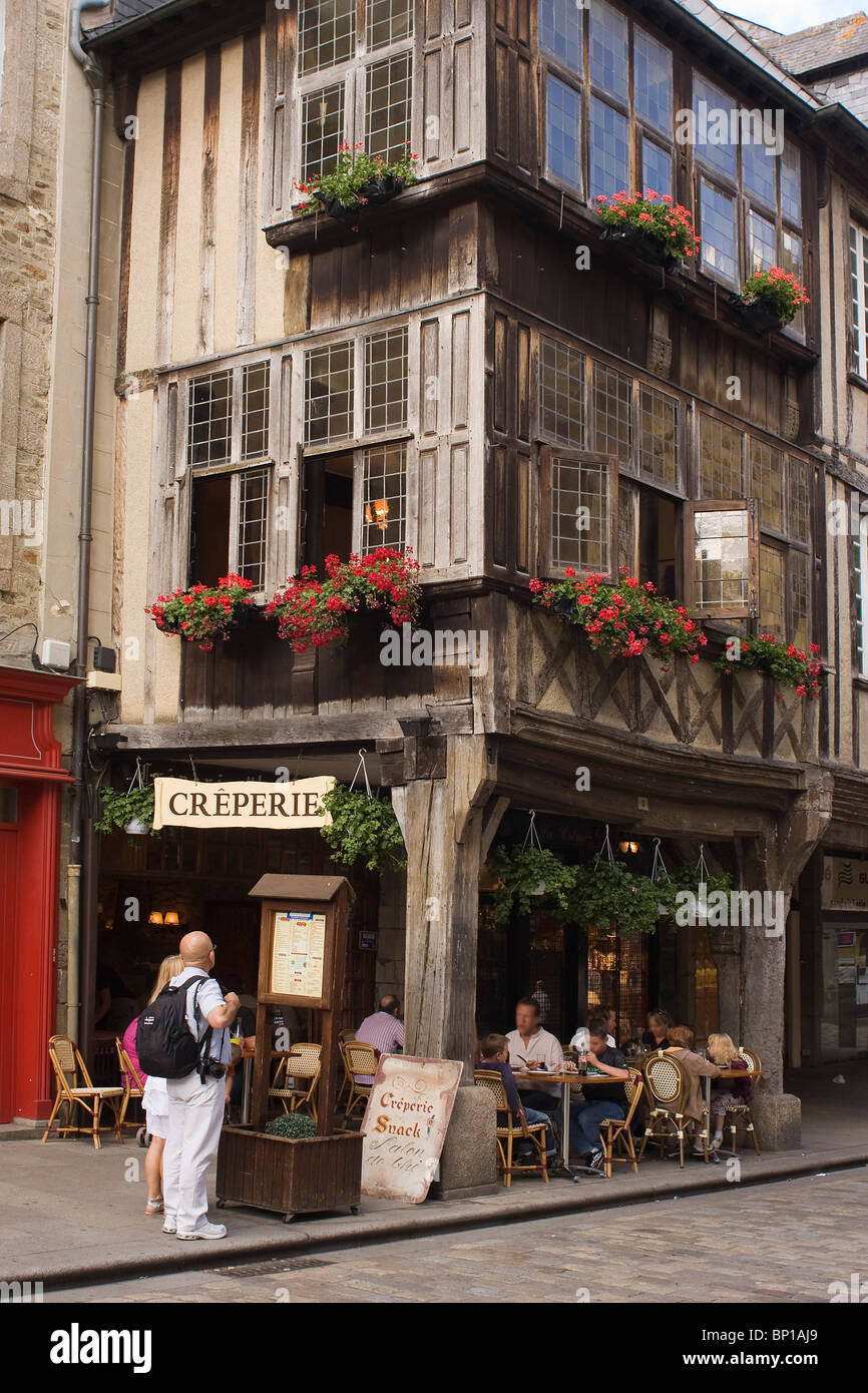 Frankreich, Bretagne, Dinan, Fachwerkhaus Stockfoto